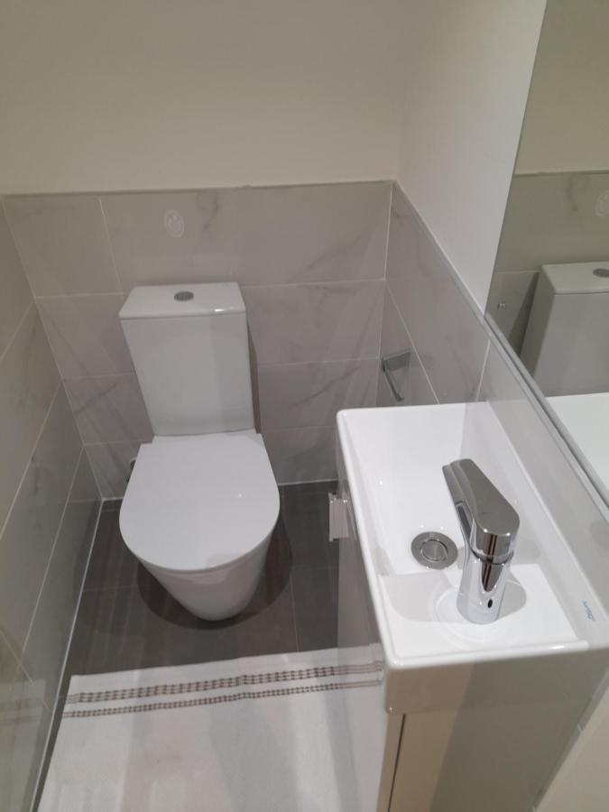 The Lennox D-Plus Apartments Accra Extérieur photo
